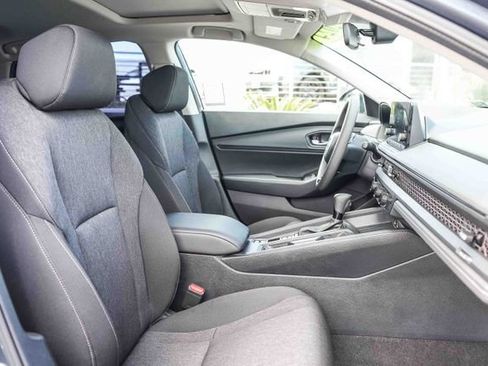 Used 2024 Honda Accord EX image 18