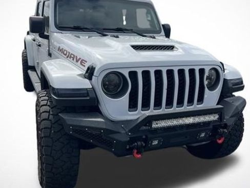 Used 2022 Jeep Gladiator Mojave w/ Cold Weather Group AWD/4WD image 3