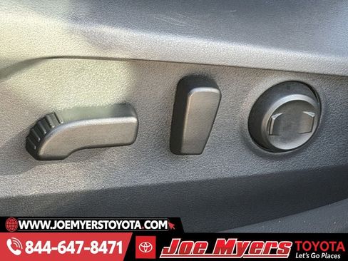 Used 2025 Subaru Outback Premium w/ Popular Package #1A image 25