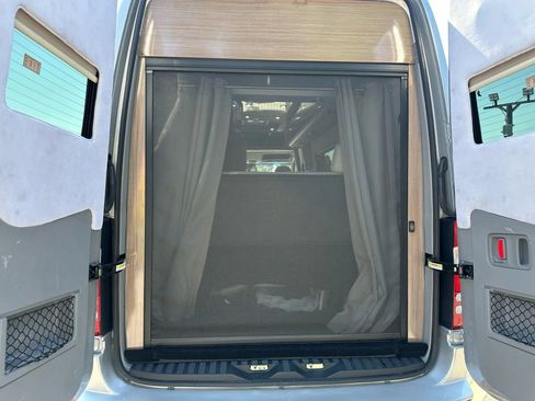 Used 2016 Mercedes-Benz Sprinter 3500 image 15