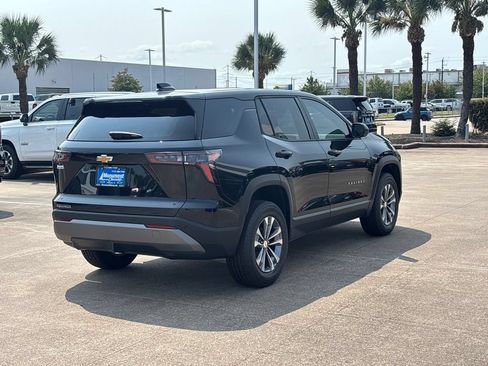 New 2026 Chevrolet Equinox LT FWD image 9
