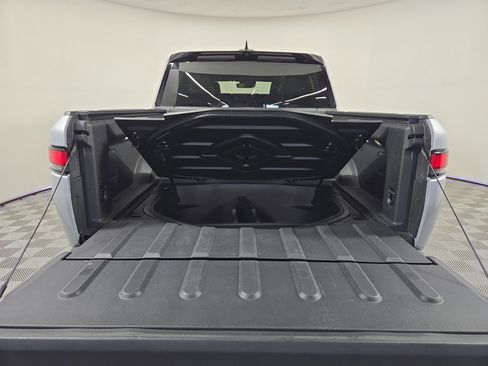 Used 2022 Rivian R1T Launch Edition image 15