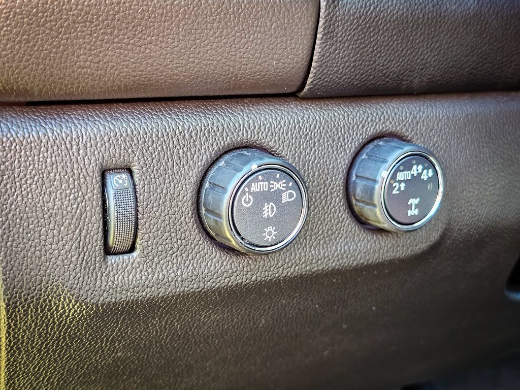 Used 2022 GMC Canyon Elevation w/ Trailering Package AWD/4WD image 16