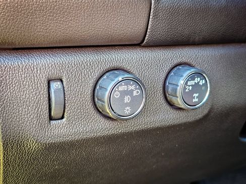 Used 2022 GMC Canyon Elevation w/ Trailering Package AWD/4WD image 16
