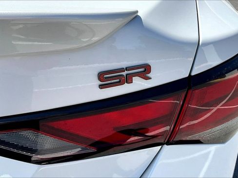 Used 2024 Nissan Sentra SR FWD image 23
