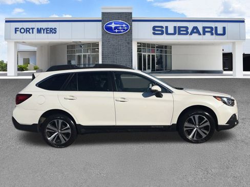 Used 2018 Subaru Outback 3.6R Limited image 10