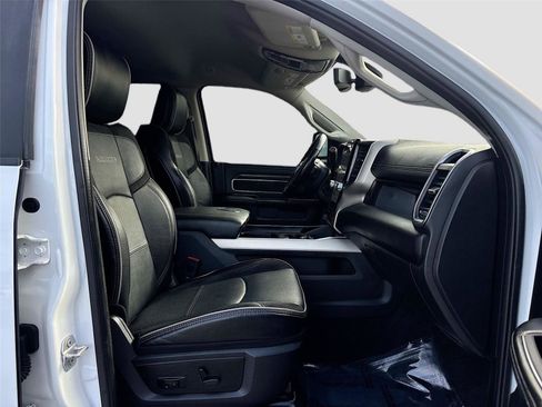 Used 2024 RAM 2500 Laramie w/ Bed Utility Group image 31