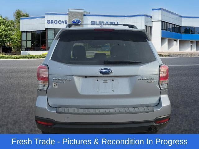 Used 2017 Subaru Forester 2.5i Premium AWD/4WD image 5