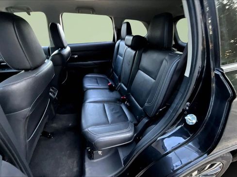 Used 2019 Mitsubishi Outlander SEL FWD image 26