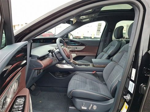 New 2026 Lincoln Nautilus Black Label w/ Jet Appearance Package image 6