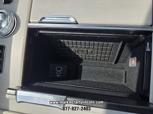 New 2026 Lincoln Navigator Premiere AWD/4WD image 21