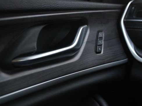 Used 2021 Jeep Grand Cherokee L Limited AWD/4WD image 7