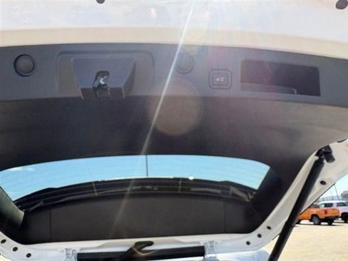 New 2026 Chevrolet Equinox LT w/ Convenience Package II image 16