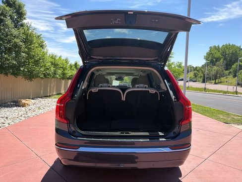 Used 2023 Volvo XC90 T8 Ultimate w/ Lounge Package AWD/4WD image 28