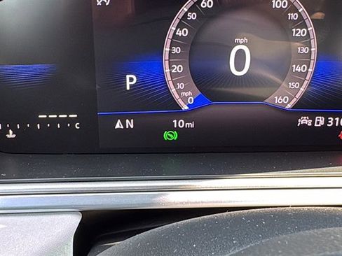 New 2025 Volkswagen Taos SE image 19