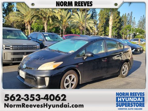 Used 2012 Toyota Prius Three FWD image 1