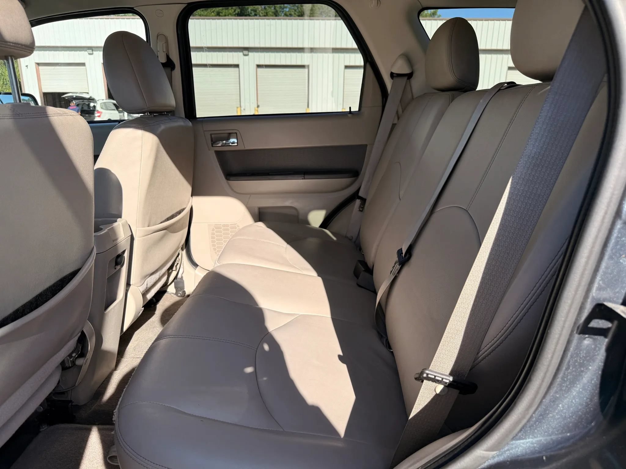 Used 2010 Mercury Mariner Premier FWD image 21