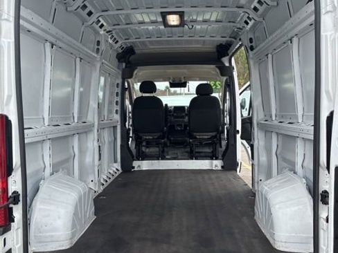 Used 2023 RAM ProMaster 2500 FWD image 23