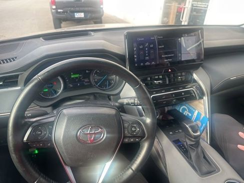 Used 2021 Toyota Venza Limited w/ Advanced Technology Package AWD/4WD image 9