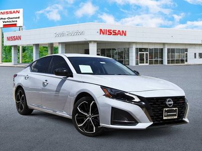 Used 2025 Nissan Altima 2.5 SR