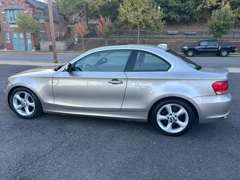 Used 2010 BMW 128i Coupe image 4