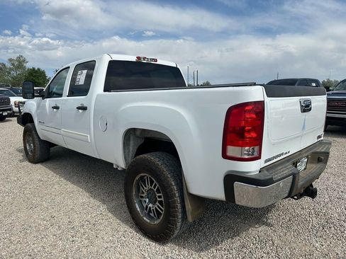 Used 2012 GMC Sierra 2500 SLE w/ SLE Preferred Package AWD/4WD image 8
