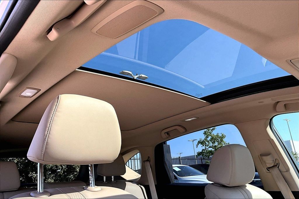 Used 2023 Acura RDX w/ Technology Package FWD image 20