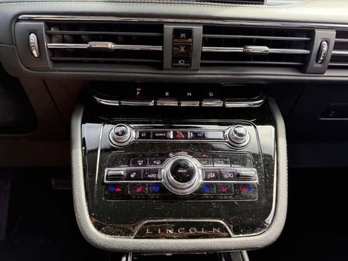 Used 2022 Lincoln Corsair AWD w/ Equipment Group 101A image 15