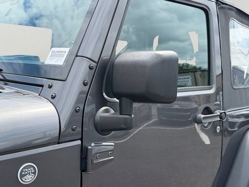Used 2017 Jeep Wrangler Sport w/ Quick Order Package 24S AWD/4WD image 27