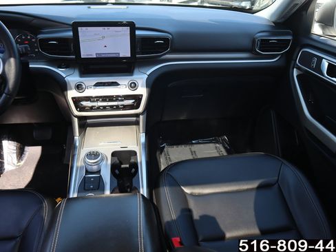 Used 2022 Ford Explorer XLT w/ Equipment Group 202A image 16