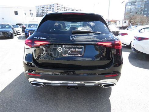 Used 2026 Mercedes-Benz GLC 300 4MATIC image 3