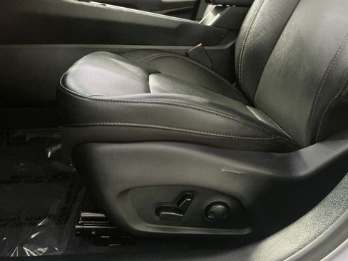 Used 2024 Jeep Compass Limited w/ Sun and Sound Group AWD/4WD image 15