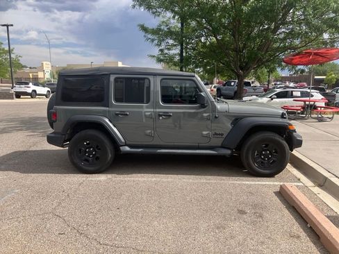Used 2022 Jeep Wrangler Unlimited Sport AWD/4WD image 4
