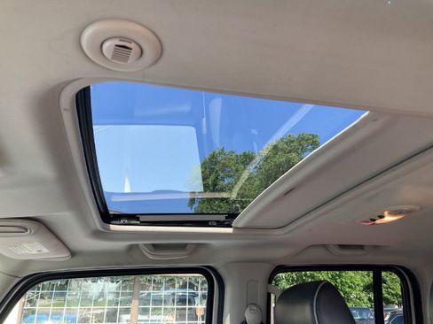 Used 2007 HUMMER H3 image 16