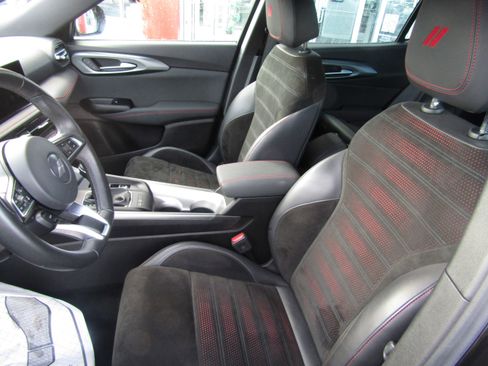 Used 2024 Dodge Hornet GT image 10