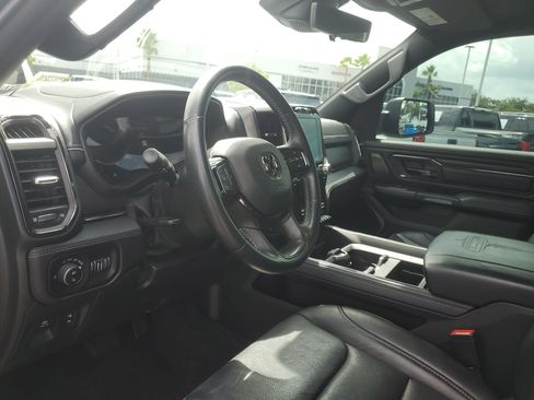 Used 2023 RAM 1500 Limited AWD/4WD image 13
