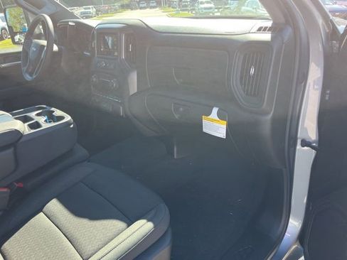 Used 2026 Chevrolet Silverado 2500 Custom w/ Custom Value Package image 32