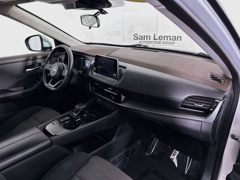 Used 2022 Nissan Rogue SV FWD image 27