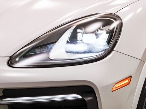 Used 2020 Porsche Cayenne S AWD/4WD image 13
