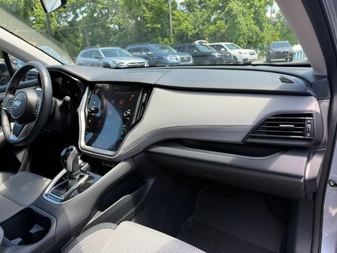 Used 2025 Subaru Outback Premium AWD/4WD image 15