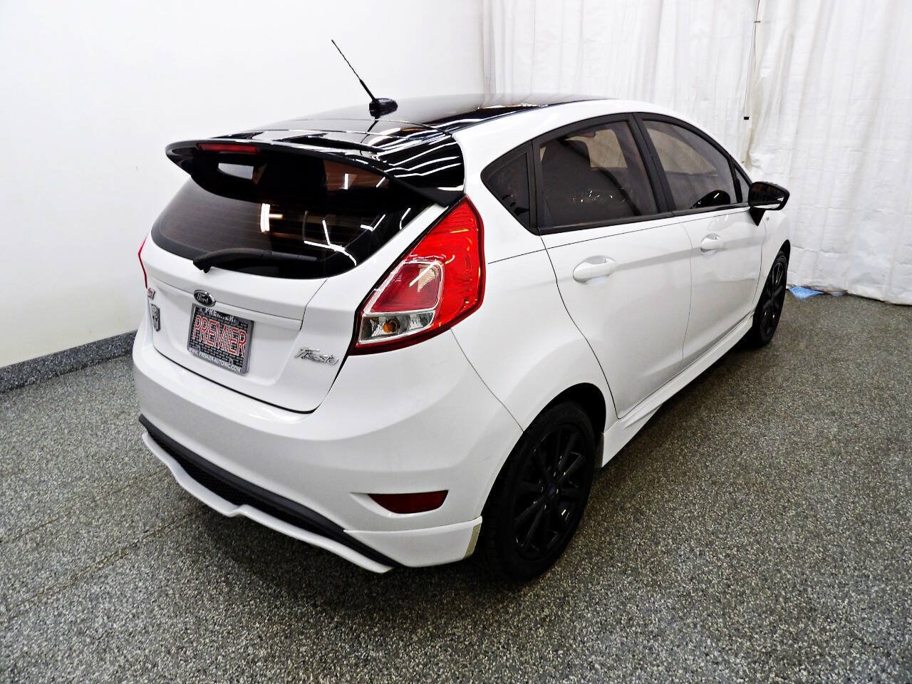 Used 2019 Ford Fiesta ST-Line FWD image 6