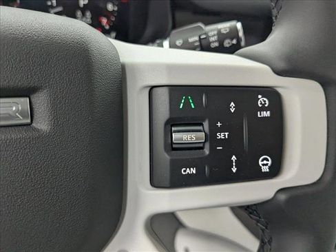 New 2026 Land Rover Defender 130 X-Dynamic SE image 11