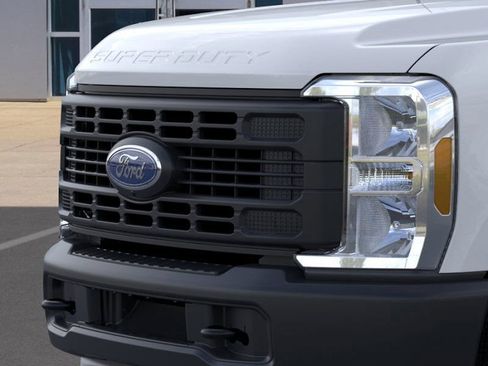New 2026 Ford F350 XL w/ 360-Degree Camera Package image 17