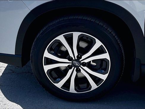 Used 2021 Subaru Forester Limited AWD/4WD image 17