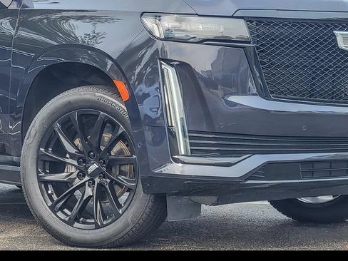 Certified 2024 Cadillac Escalade Sport w/ LPO, ONYX Package AWD/4WD image 4