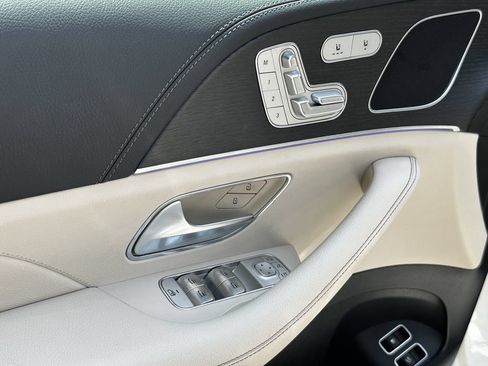 Certified 2025 Mercedes-Benz GLE 450e 4MATIC image 12