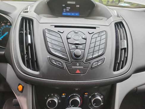 Used 2016 Ford Escape SE FWD image 21
