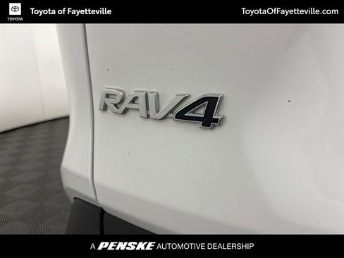Used 2025 Toyota RAV4 XLE image 3