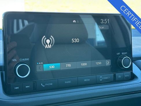 Certified 2025 Honda Accord SE image 19