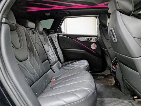 Used 2023 BMW XM image 24